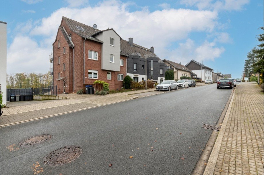 Hausansicht Maisonettewohnung Witten