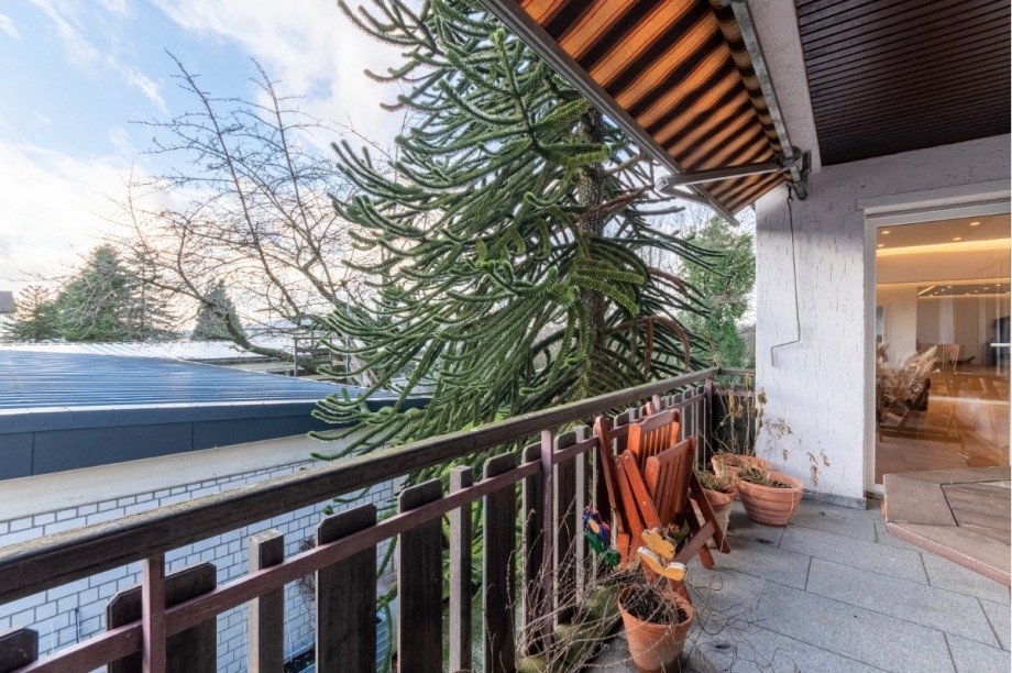 Wohnung 1. OG Mehrfamilienhaus Sprockh�vel
