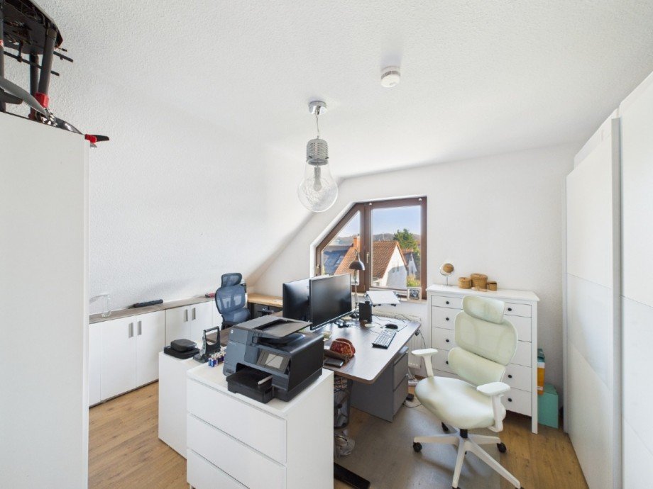 Arbeits-Kinderzimmer Dachgeschosswohnung Sprockh�vel