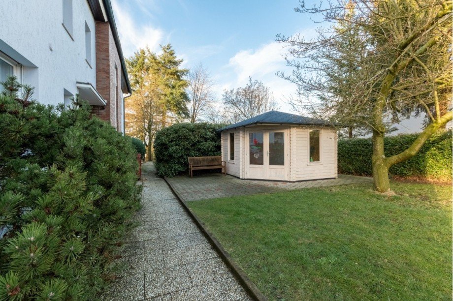 Garten Mehrfamilienhaus Sprockh�vel