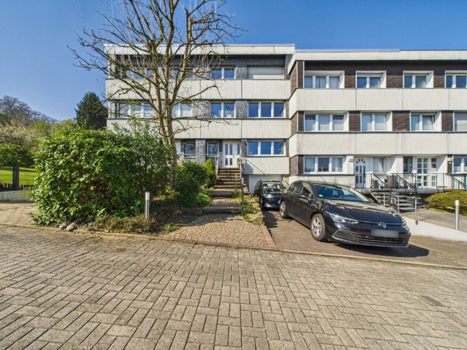 Hausansicht Reihenhaus Sprockh�vel