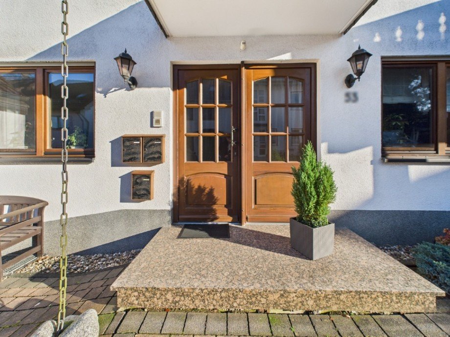 Hauseingang Dachgeschosswohnung Sprockh�vel