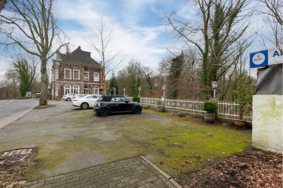 Parkplatz Mehrfamilienhaus Essen