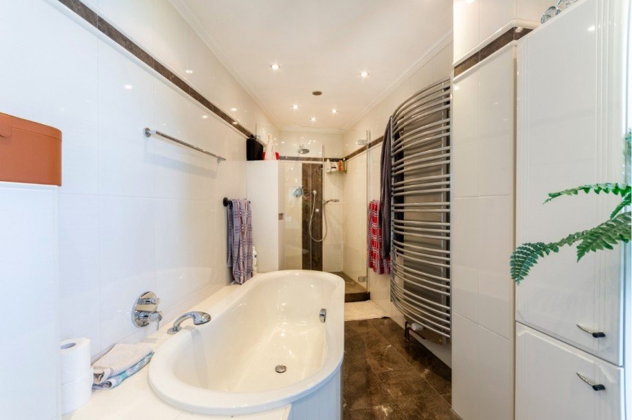 Badezimmer Haus Sprockh�vel