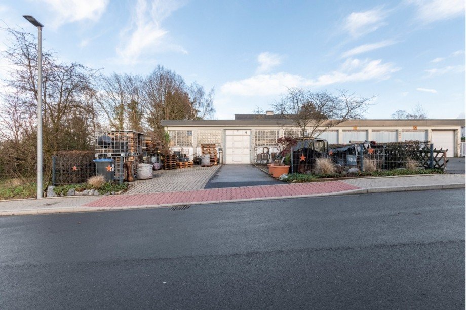 Gewerbeimmobilie Mehrfamilienhaus Sprockh�vel