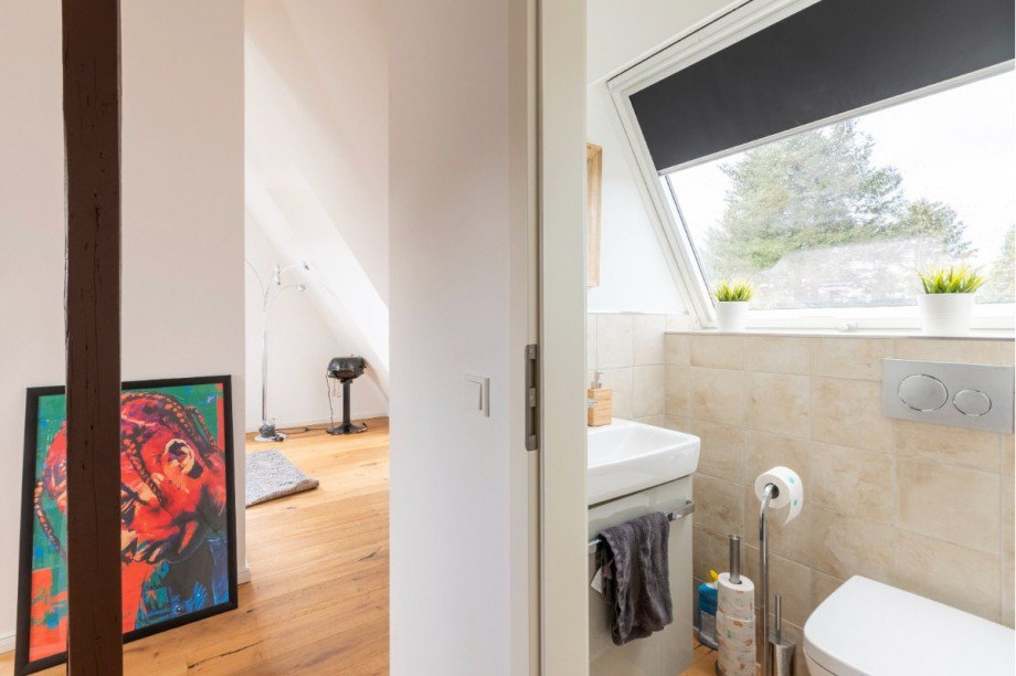 Dachstudio inkl. WC Doppelhaush�lfte Bochum