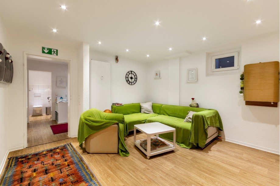 Praxis/B�ro UG Mehrfamilienhaus Sprockh�vel