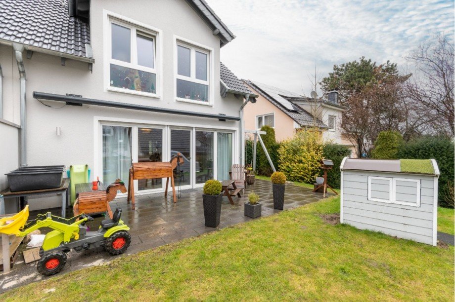 Garten/Terrasse Doppelhaush�lfte Sprockh�vel