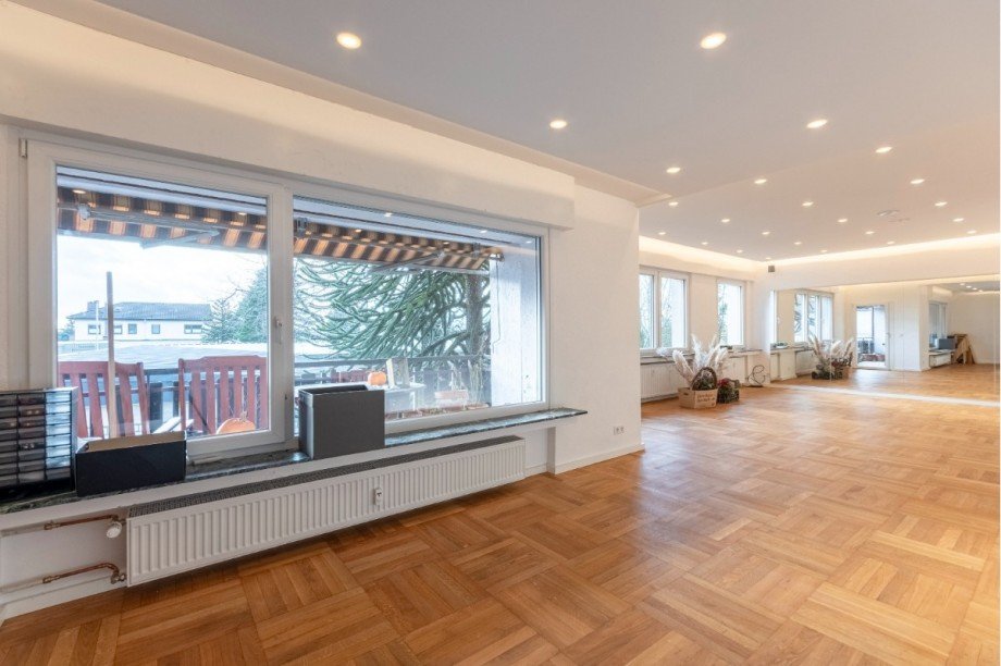 Wohnung 1. OG Mehrfamilienhaus Sprockh�vel