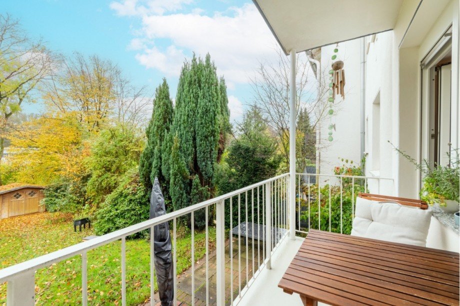 Balkon Mehrfamilienhaus Sprockh�vel