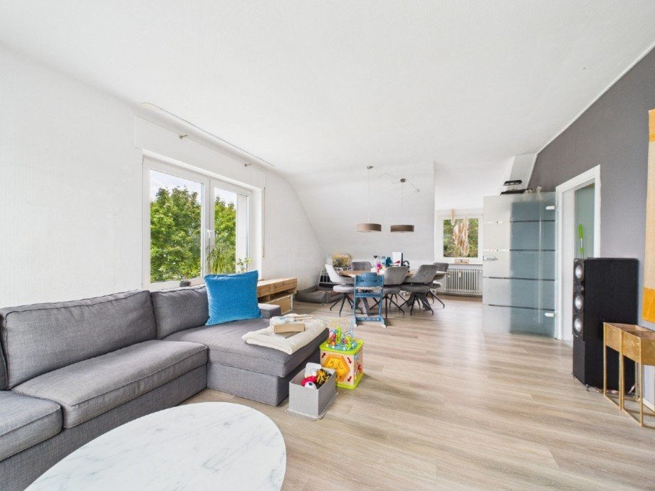 Wohnzimmer Dachgeschosswohnung Sprockh�vel