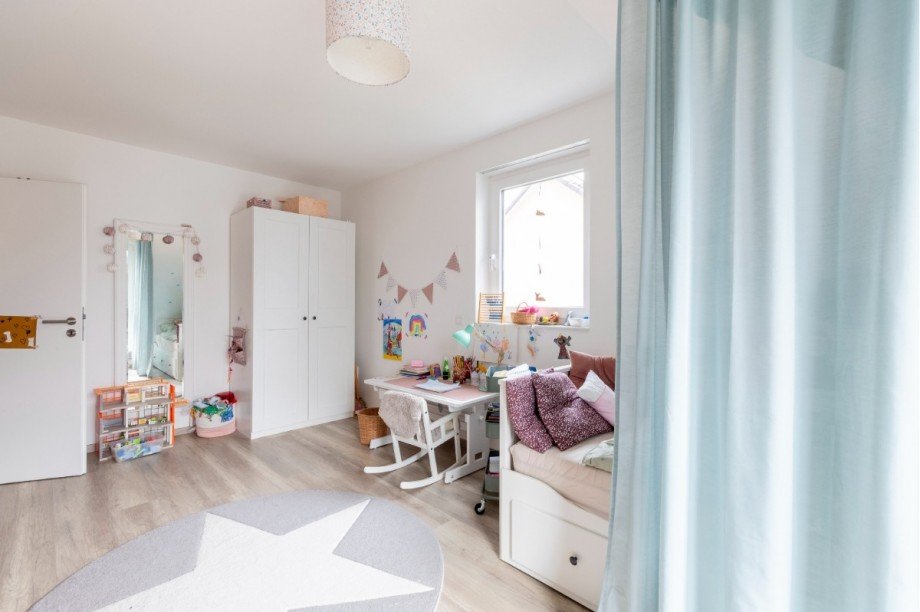 Kinderzimmer I Doppelhaush�lfte Sprockh�vel
