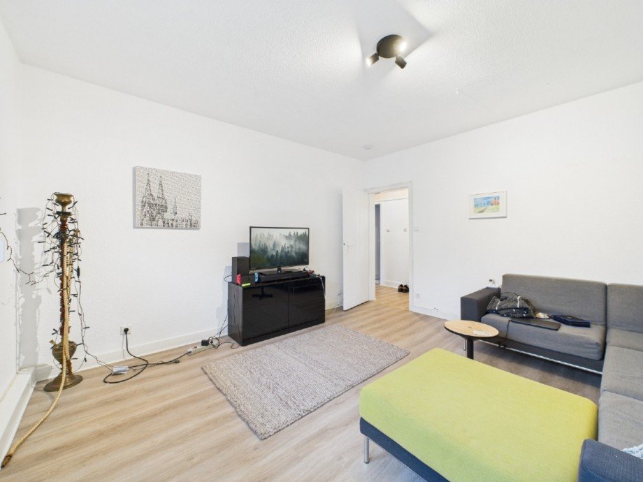 Wohnzimmer OG3 Mehrfamilienhaus Wuppertal