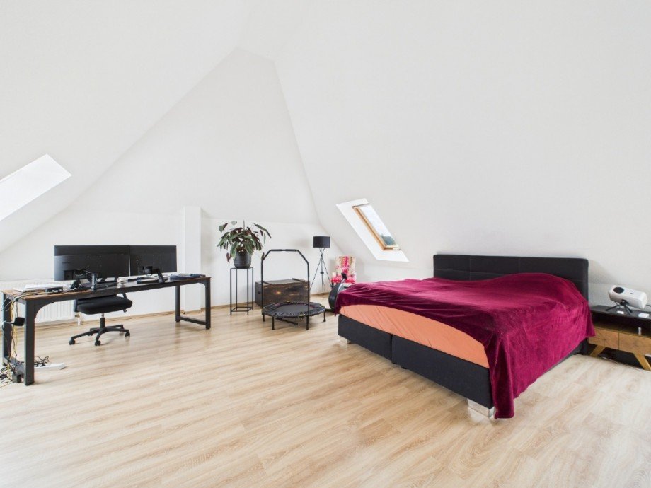 Schlafzimmer Im Dachstudio Maisonettewohnung Sprockh�vel