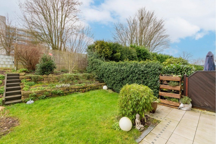 Garten Erdgeschosswohnung M�lheim