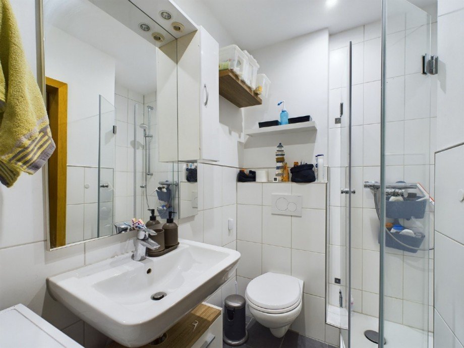 Badezimmer Einliegerwohnung Doppelhaush�lfte Witten