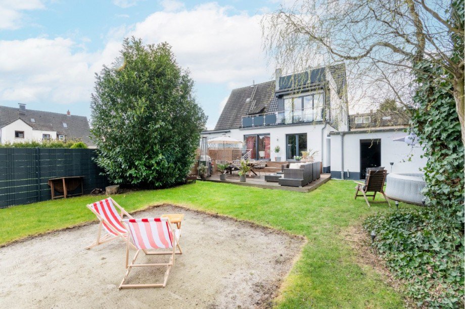 Garten Doppelhaush�lfte Bochum