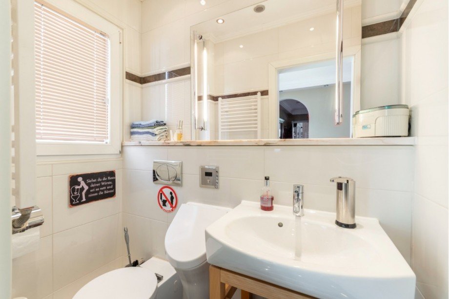 G�ste-WC (EG) Haus Sprockh�vel
