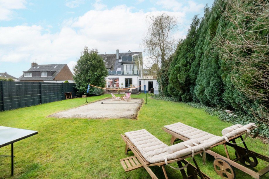 Garten Doppelhaush�lfte Bochum