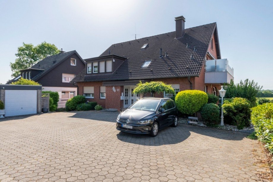 Hausansicht Stra�enseite Erdgeschosswohnung Sprockh�vel