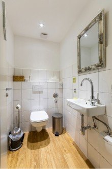 G�ste WC Gepflegte Praxis-/B�rofl�chen in Sprockh�vel zu vermieten