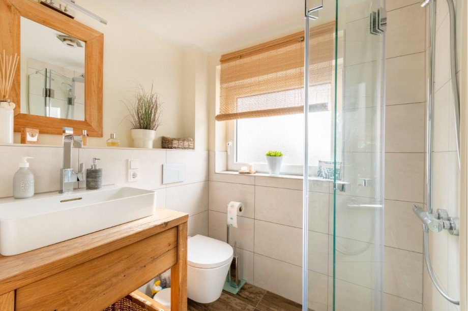 G�ste-WC mit Dusche Doppelhaush�lfte Bochum