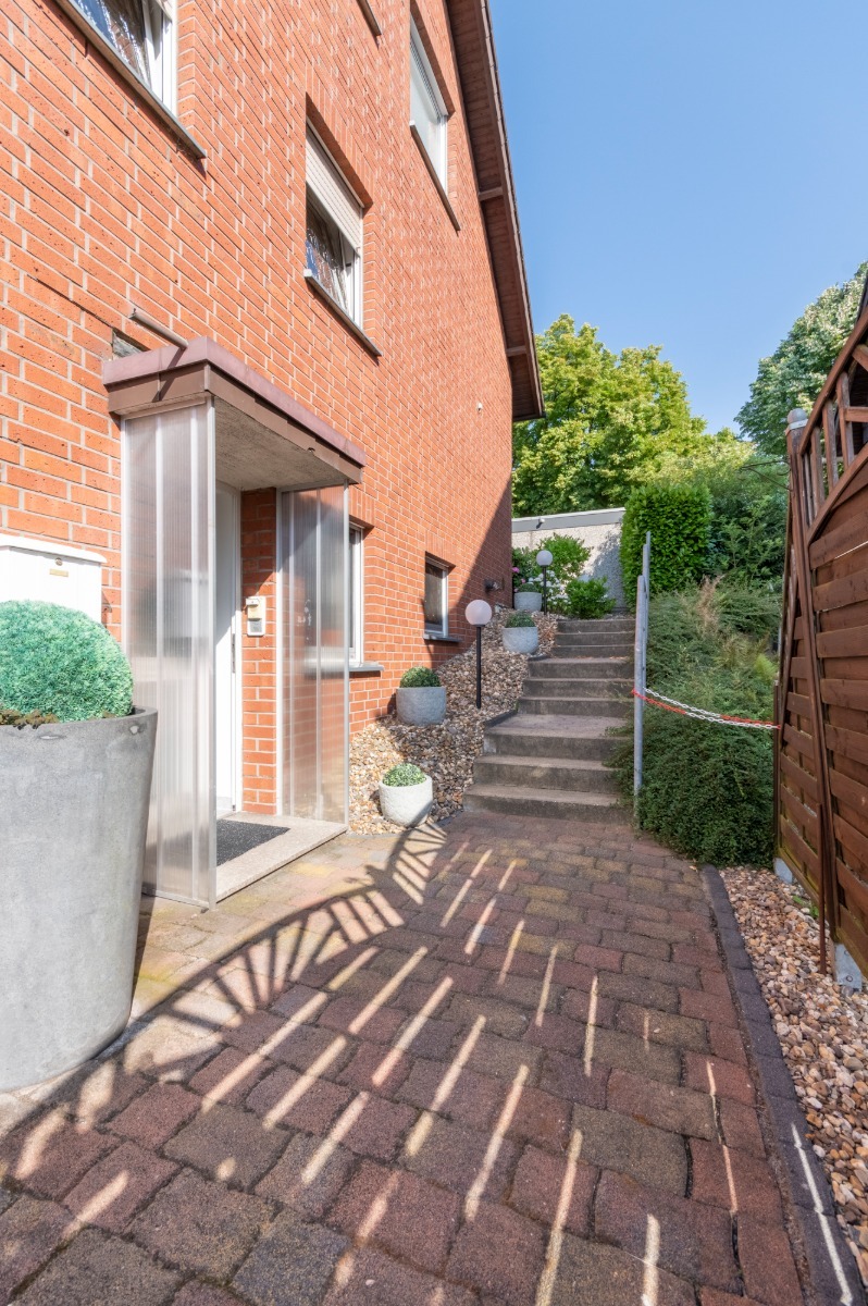 Privater Wohnungseingang Erdgeschosswohnung Sprockh�vel