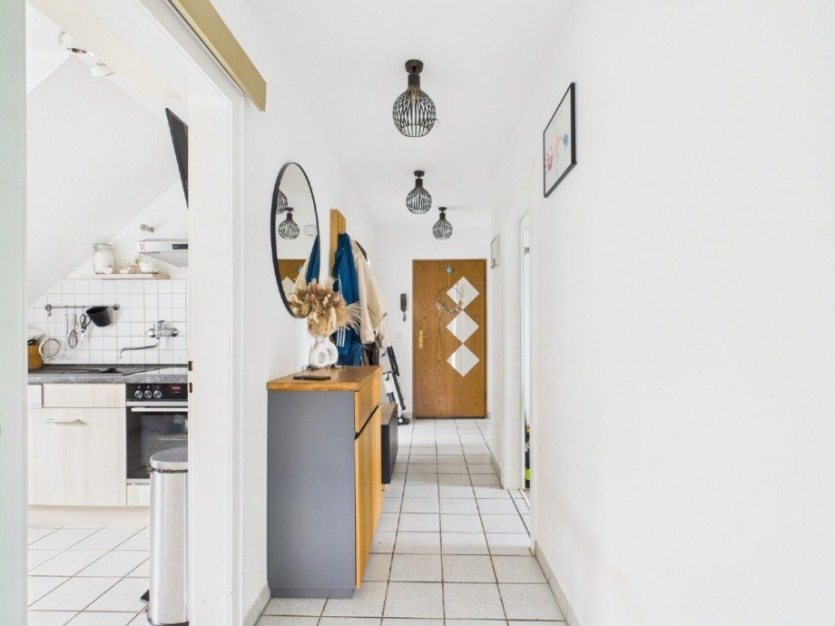 Diele Dachgeschosswohnung Sprockh�vel