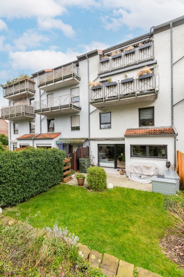 Hausansicht (R�ckseite) Erdgeschosswohnung M�lheim