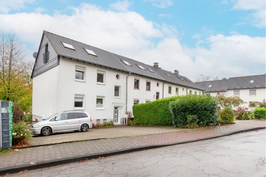 Hausansicht Mehrfamilienhaus Sprockh�vel